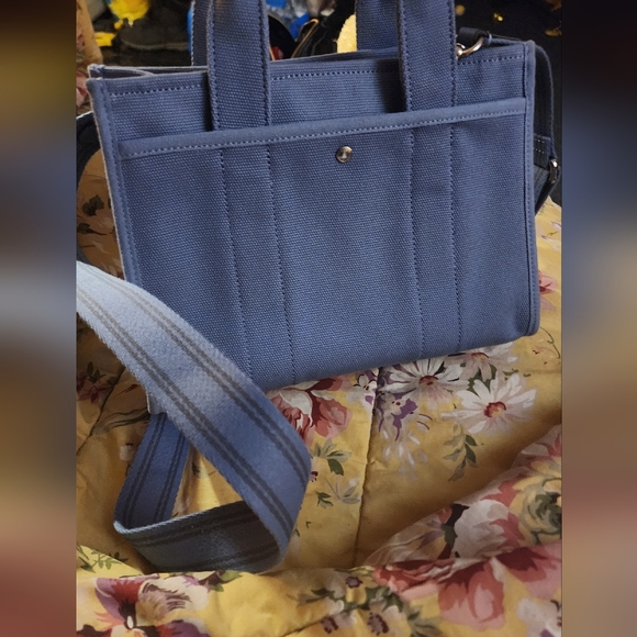 New Coach Canvas Tote 26 2025 - Picture 6 of 9